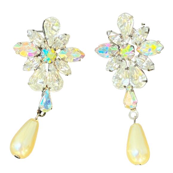 Vtg Tear Drop Pierced Earrings Opalescent‎ Rhinestone Faux Pearl Bride Jewelry - Picture 2 of 11